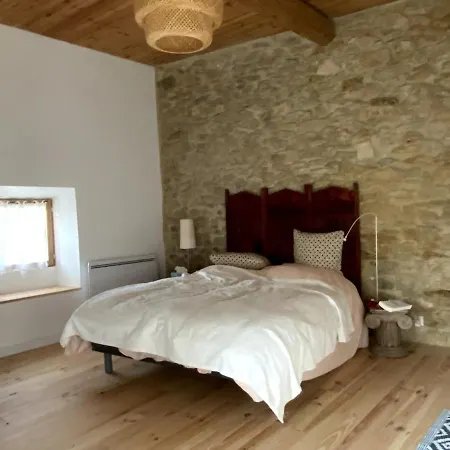 Maison Pleine De Charme Сasa de vacaciones *